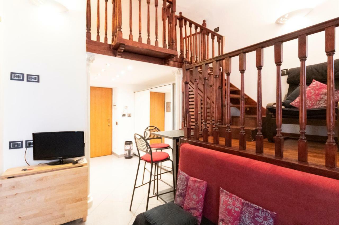 Studio Alzaia 54 Navigli มิลาน ภายนอก รูปภาพ