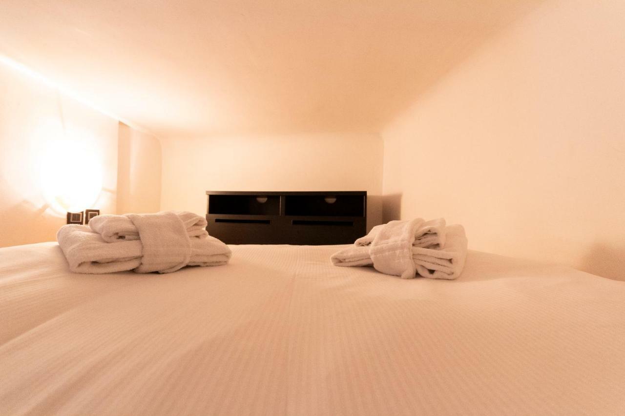 Studio Alzaia 54 Navigli มิลาน ภายนอก รูปภาพ